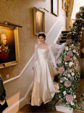 Elegant ivory Satin Wedding Dress with Long Sleeves
